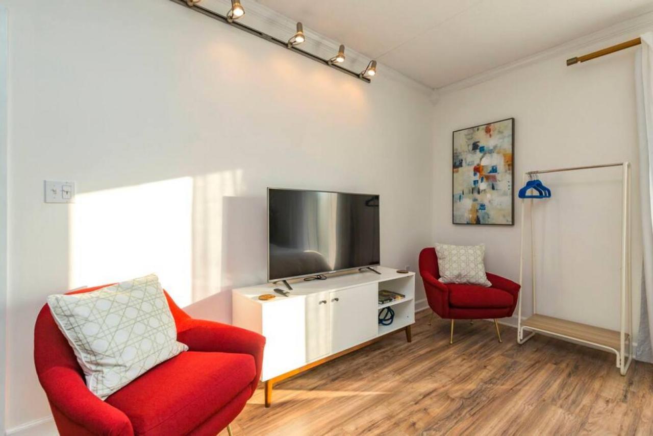 Music Row Retreat - 3 Beds, 1 Bedroom, Pool, Parking แนชวิลล์ ภายนอก รูปภาพ